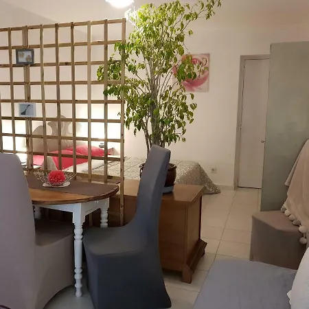 Maison Patricia Appartemets Mentona